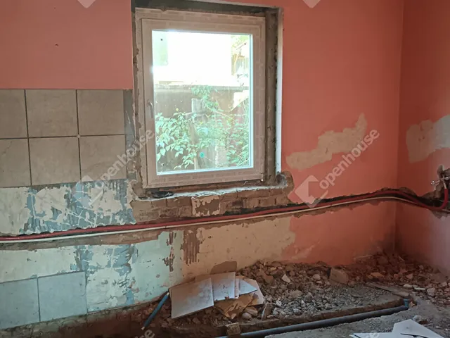 Eladó ház Surd 90 nm