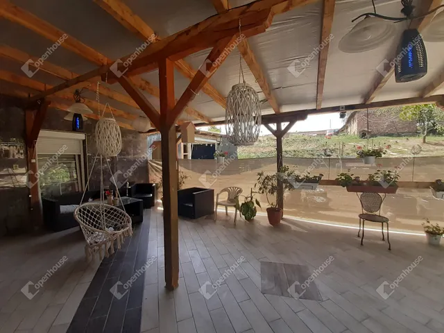 Eladó ház Kisrécse 204 nm