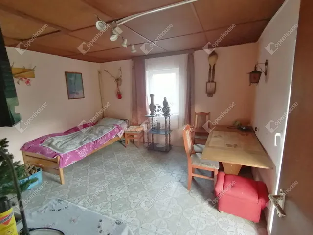 Eladó üdülő és hétvégi ház Pacsa 77 nm