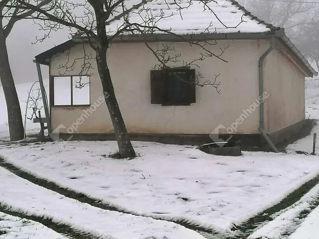 Eladó üdülő és hétvégi ház Pacsa 56 nm