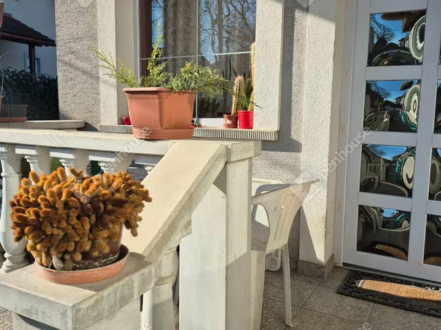 Kiadó ház Biatorbágy 45 nm