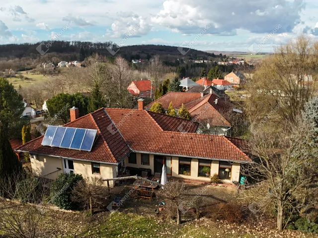 Eladó ház Pogányszentpéter 146 nm