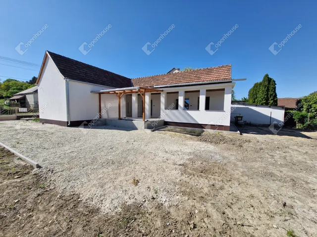 Eladó ház Eszteregnye 88 nm