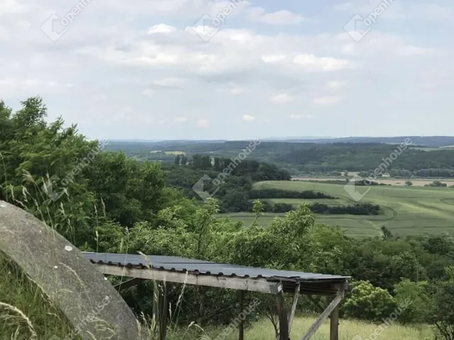 Eladó telek Nagykapornak 1475 nm