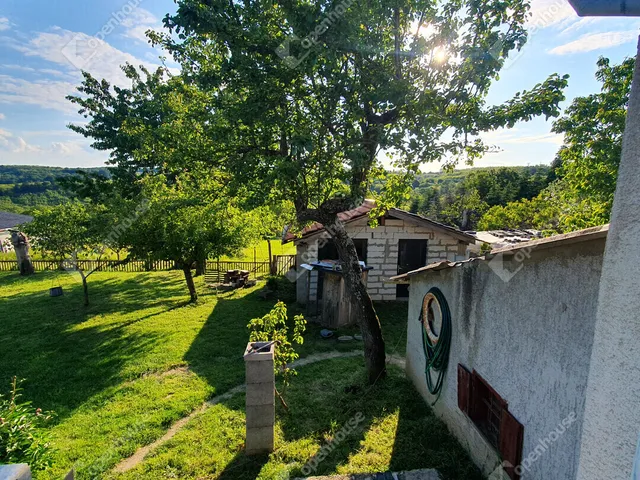 Eladó nyaraló Nagybakónak 44 nm