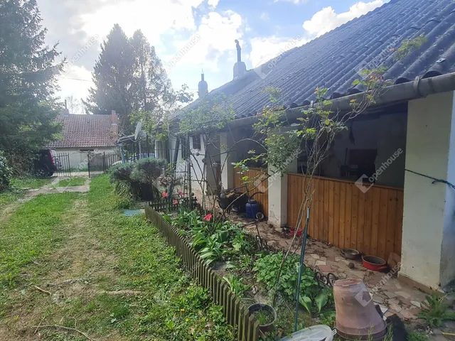 Eladó telek Nagyrécse 2300 nm