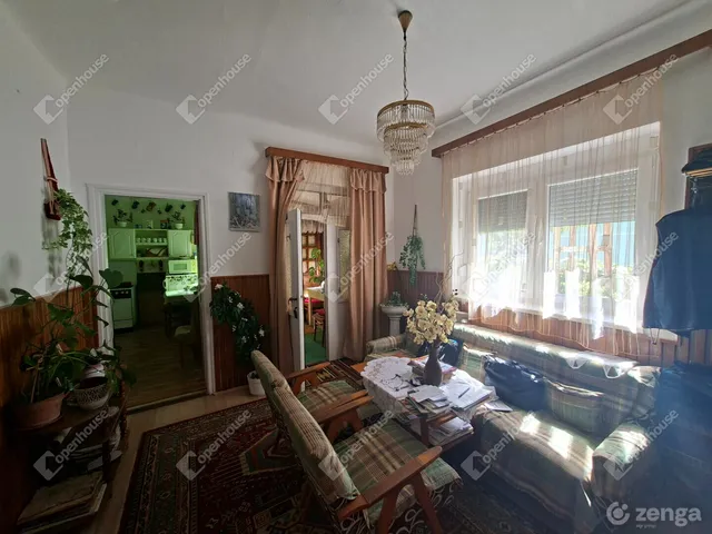 Eladó ház Eszteregnye 98 nm