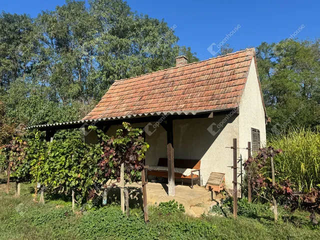 Eladó telek Miháld 3739 nm