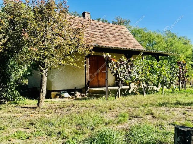 Eladó telek Miháld 3739 nm