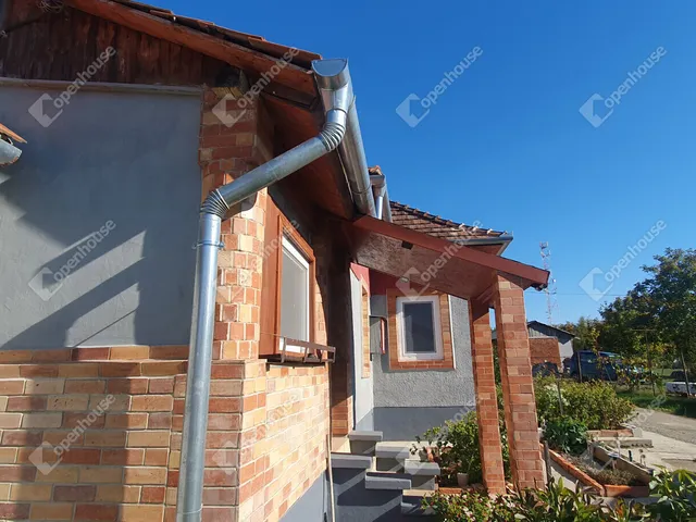 Eladó ház Kozmadombja 71 nm