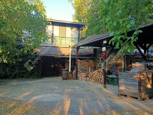 Eladó ház Somlószőlős 340 nm