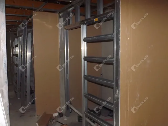 Eladó kereskedelmi és ipari ingatlan Ajka 337 nm