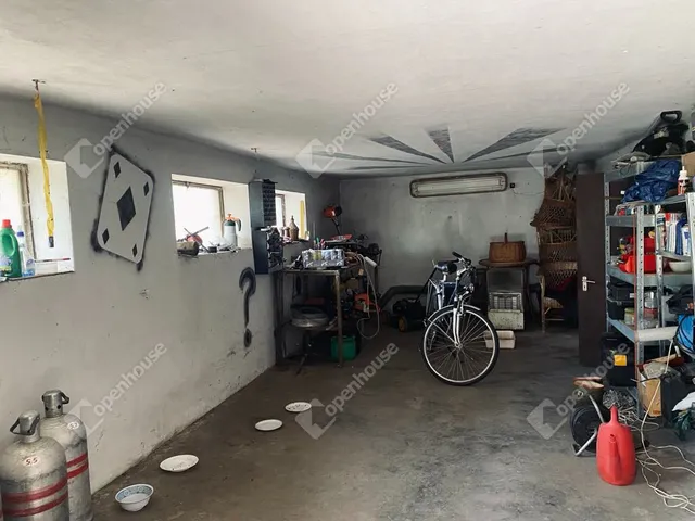 Eladó ház Pápa, Tókert 110 nm
