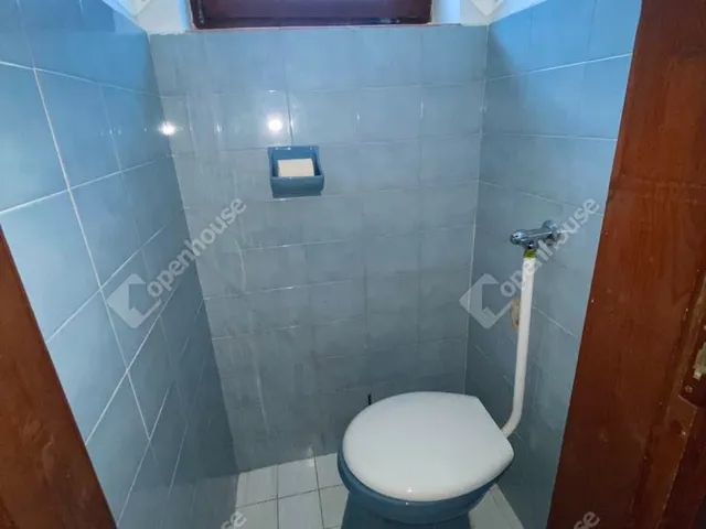Eladó ház Pápa, Tókert 110 nm