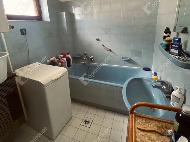 Eladó ház Pápa, Tókert 110 nm