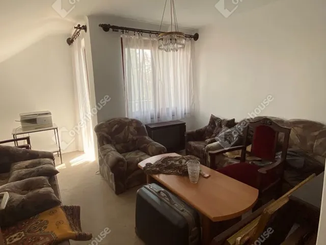 Eladó ház Pápa, Tókert 110 nm