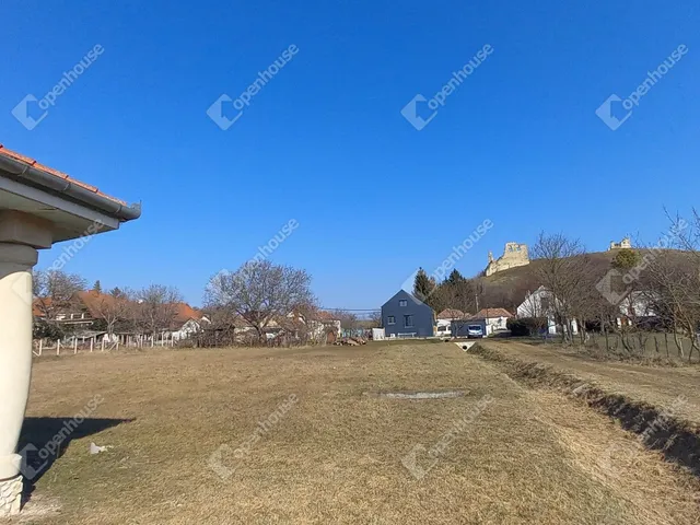 Eladó ház Döbrönte 220 nm