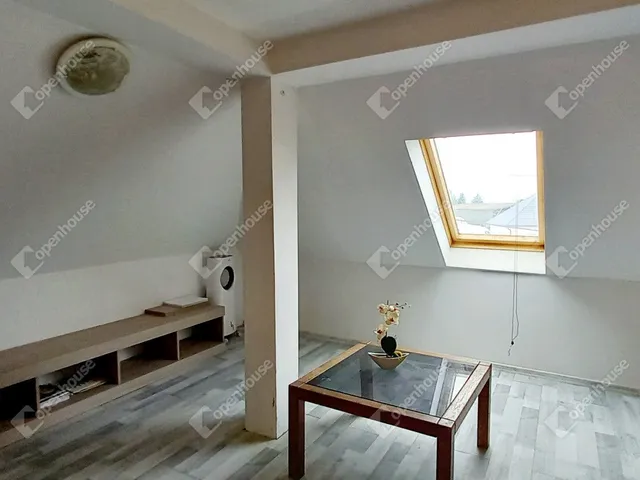 Eladó ház Pápa, Tapolcafő 155 nm
