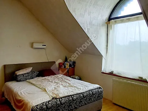 Eladó ház Pápa, Tapolcafő 155 nm