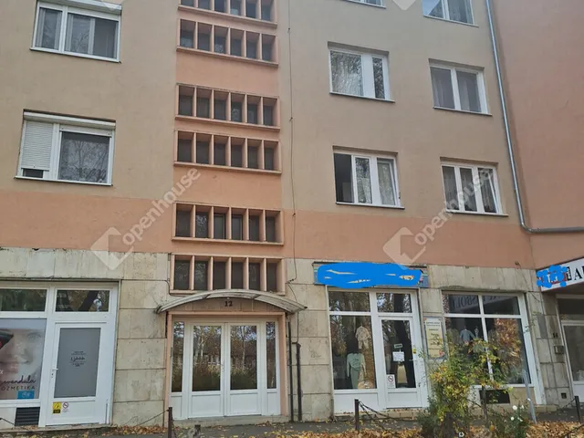 Eladó lakás Ajka 42 nm