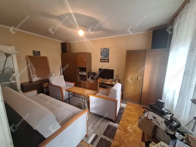 Eladó lakás Ajka 39 nm