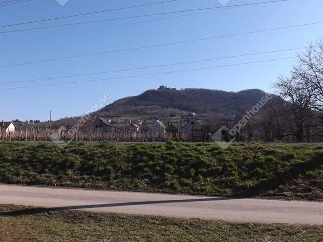 Eladó ház Somlószőlős 130 nm