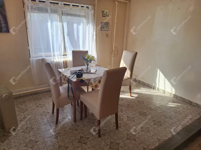 Eladó ház Somlószőlős 130 nm