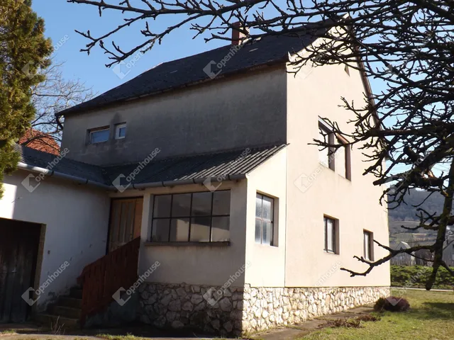 Eladó ház Somlószőlős 130 nm