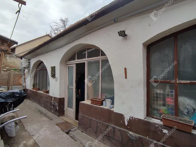 Eladó ház Pápa, Belváros 47 nm