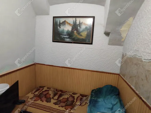 Eladó ház Pápa, Belváros 47 nm