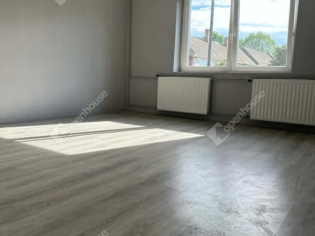 Eladó ház Csögle 86 nm