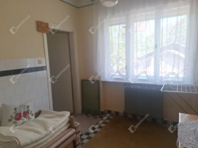 Eladó ház Ajka 150 nm