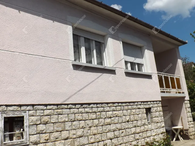 Eladó ház Ajka 150 nm