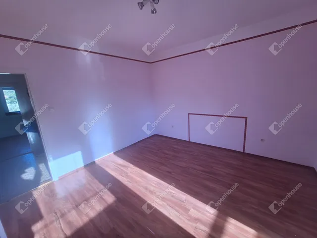 Eladó ház Ajka 120 nm