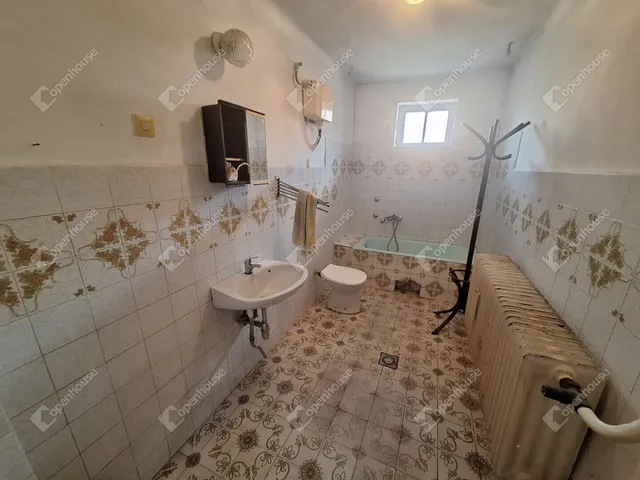 Eladó ház Nemesgörzsöny 100 nm