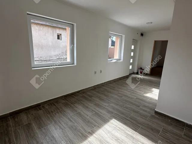 Eladó ház Pápa, Borsosgyőr 100 nm