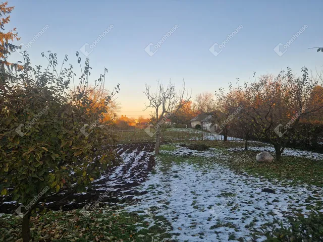 Eladó ház Balatonőszöd 163 nm