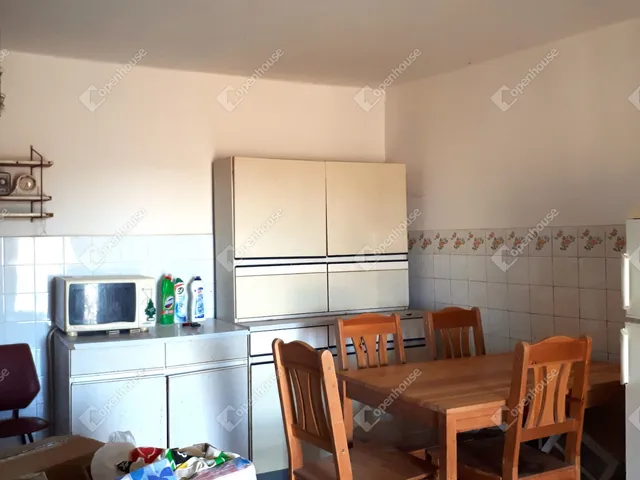 Eladó ház Nyim 71 nm