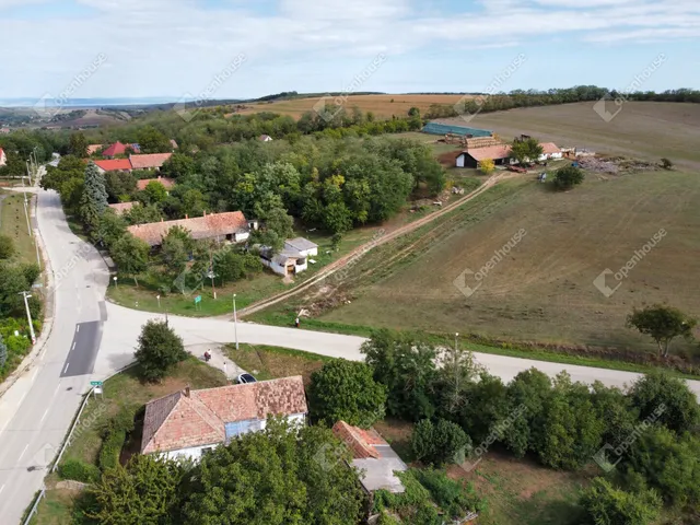 Eladó ház Lulla 90 nm