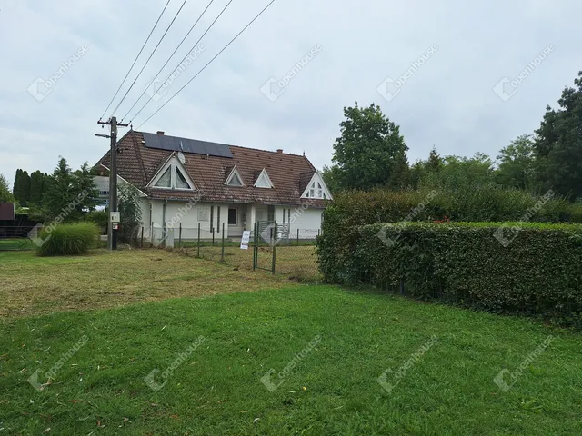 Eladó telek Balatonberény 486 nm