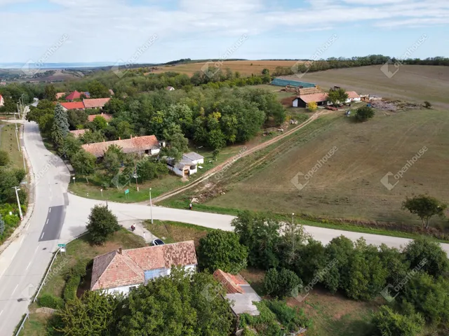 Eladó ház Lulla 90 nm