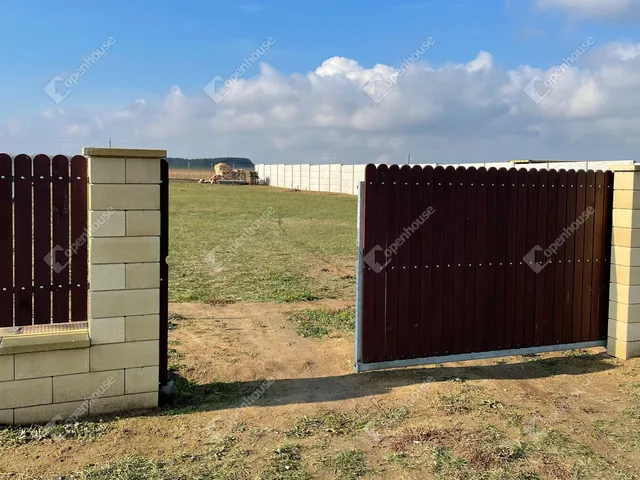 Eladó telek Ságvár 1187 nm