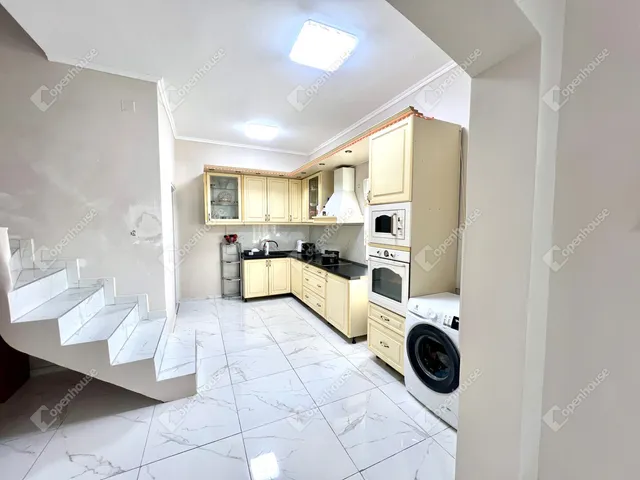 Eladó ház Siófok, Belváros 90 nm