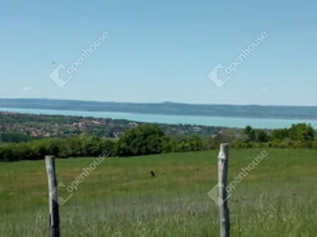 Eladó telek Kőröshegy 3792 nm