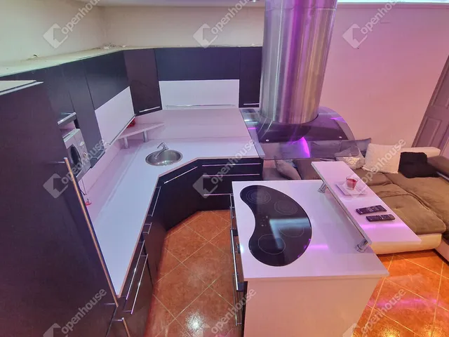 Eladó ház Siófok, Balatonszéplak 85 nm