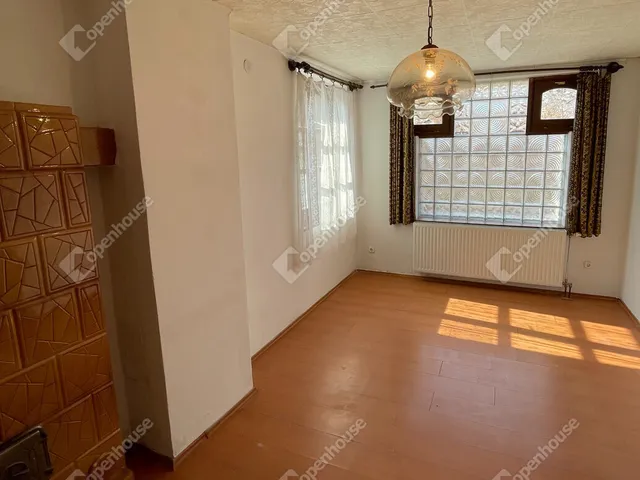 Eladó ház Tab 72 nm