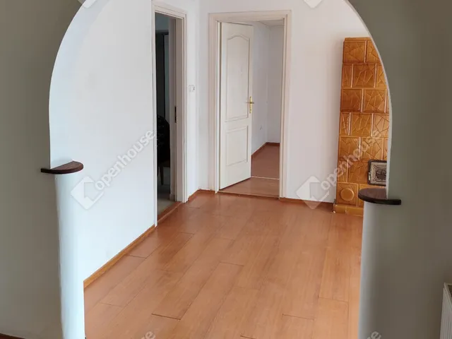 Eladó ház Tab 72 nm