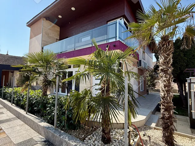 Eladó ház Siófok, Ezüstpart 300 nm