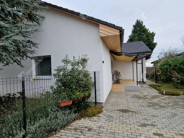 Eladó ház Siófok, Szabadifürdő 38 nm