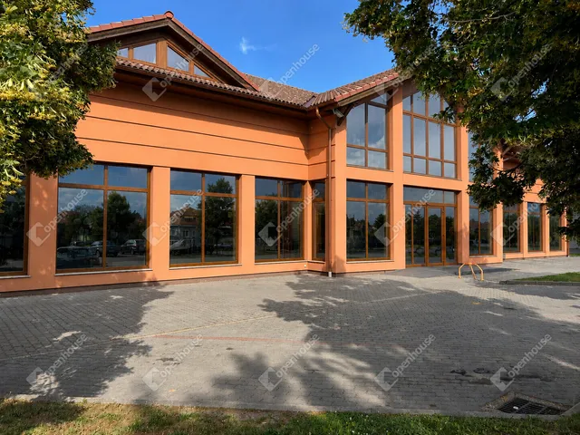 Eladó telek Siófok, Belváros 2697 nm